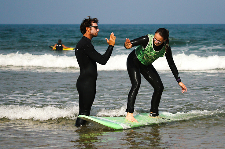 Envie de progresser en surf, un cours particulier c’est l’idéal pour apprendre plus vite.
